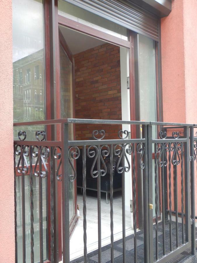 Apartamenty Centrum Z Wanna Dwuosobowa Piotrków Trybunalski Exteriör bild